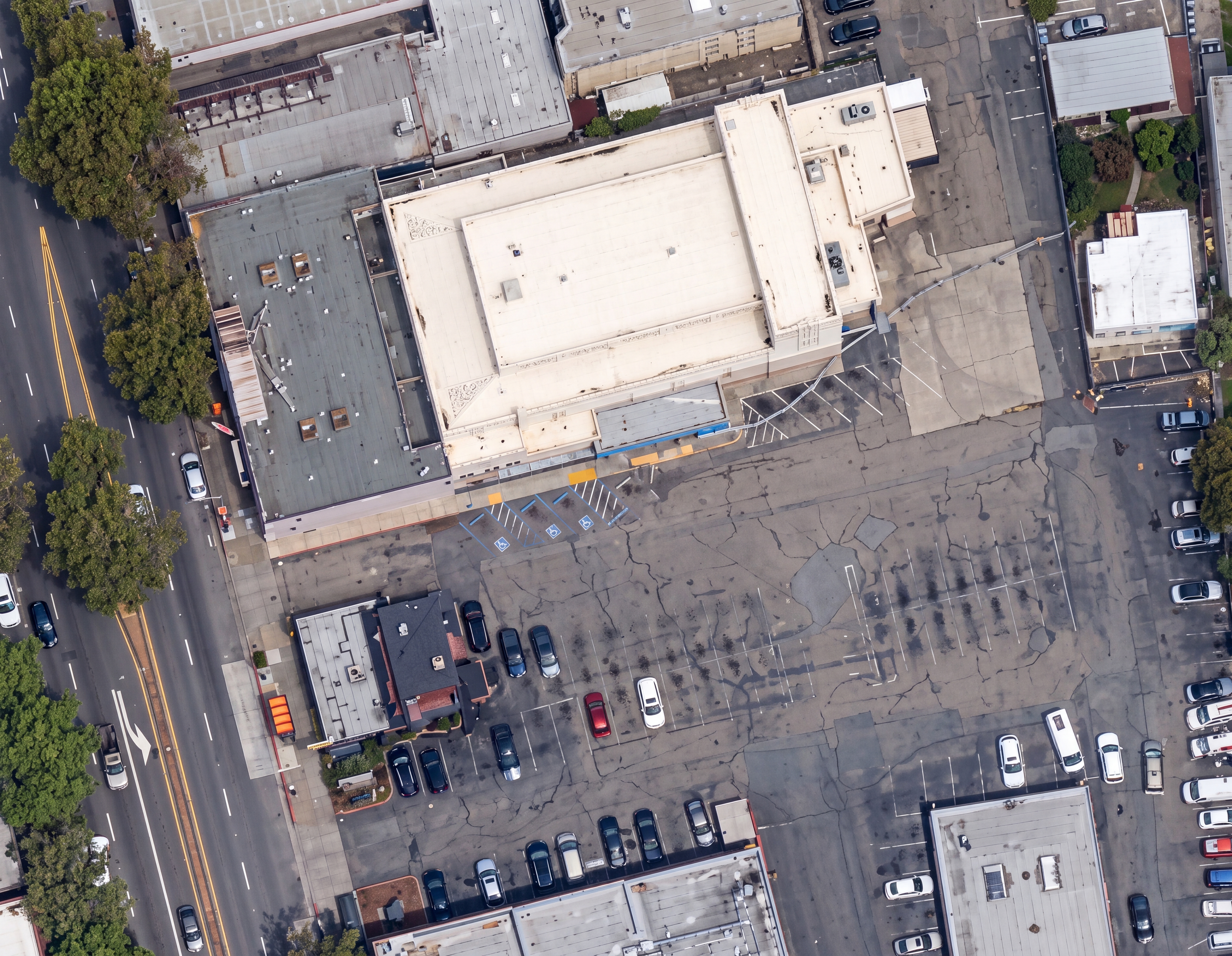 Aerial view of 1931–1955 San Pablo Ave, Berkeley