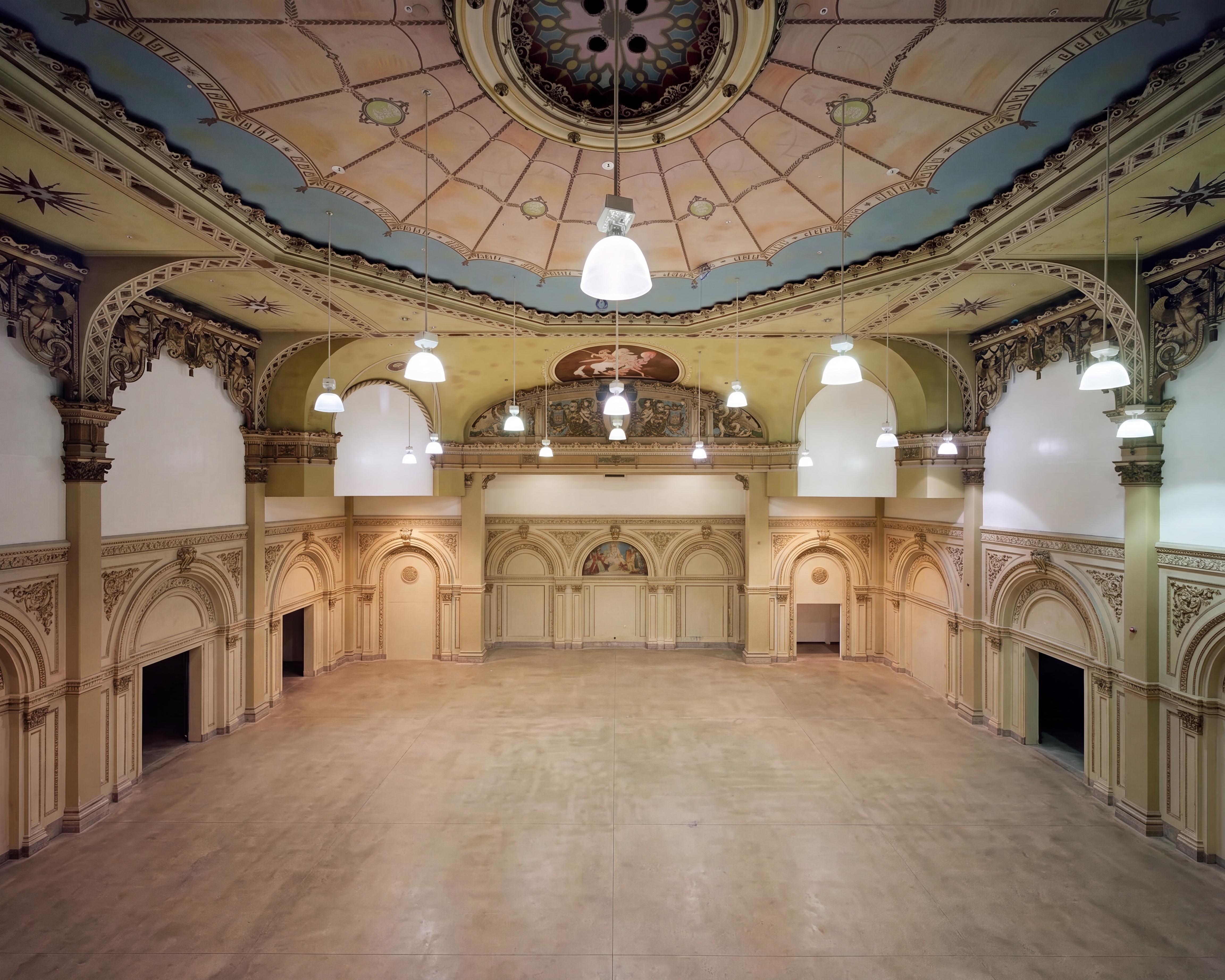 Grand interior hall — ground floor space